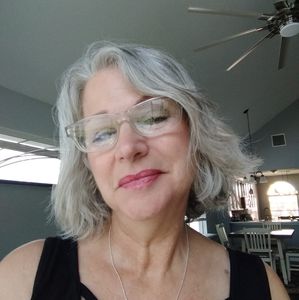 Meet your Posher, Cathy